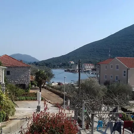 Katija Gostinjska kuća 3*
