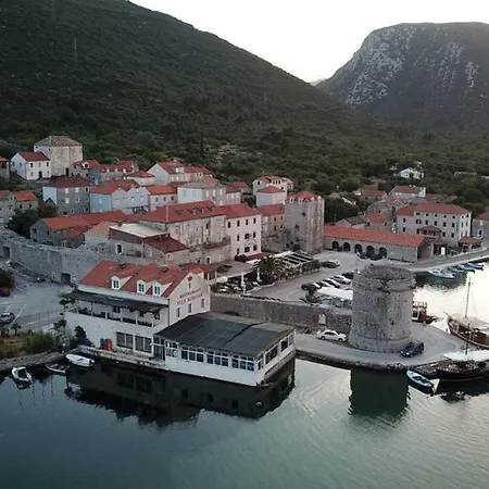 Katija 말리 스톤